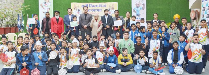 INTER DISTT SPEED BALL CHAMPIONSHIP 2023 AT CPS IN THE EVENT 5 DISTT PARTICIATED JAMMU,SAMBA ,KATHUA, UDHAMPUR AND RAJOURI ON THIS OCCASION CHIEF GUEST JANAB HISEEB UR REHMAN IPS DIG AND MR KOSHEEN KOUL ( DSP HQ) AND SPEED BALL ASSOCIATION MEMBERS